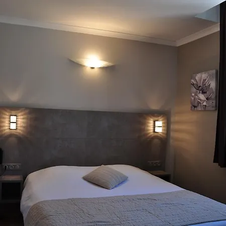 De La Hotel 3*